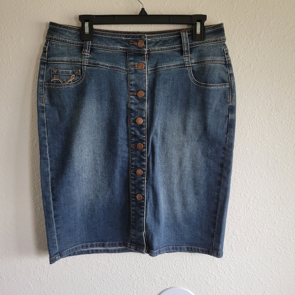 Button-Front Denim Midi Skirt - Blue